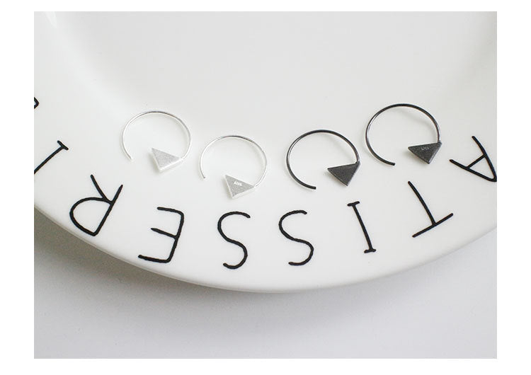 Arrows Brushed Hook 925 Sterling Silver Black White Hoop Earrings