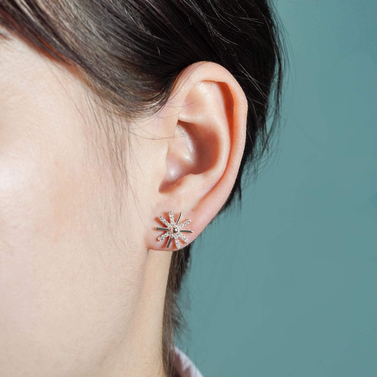 Girl Hot Sunshine 925 Sterling Silver Stud Earrings